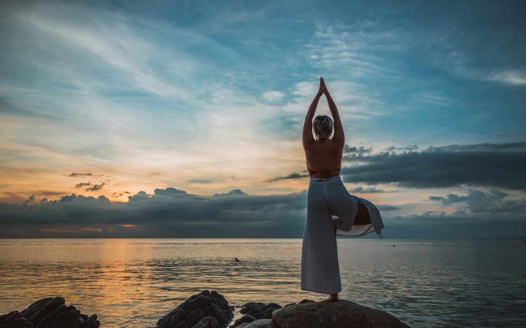 Relax at Sunset: Special Barayoga Class on the beach on September 24 at 6:00 p.m. !
